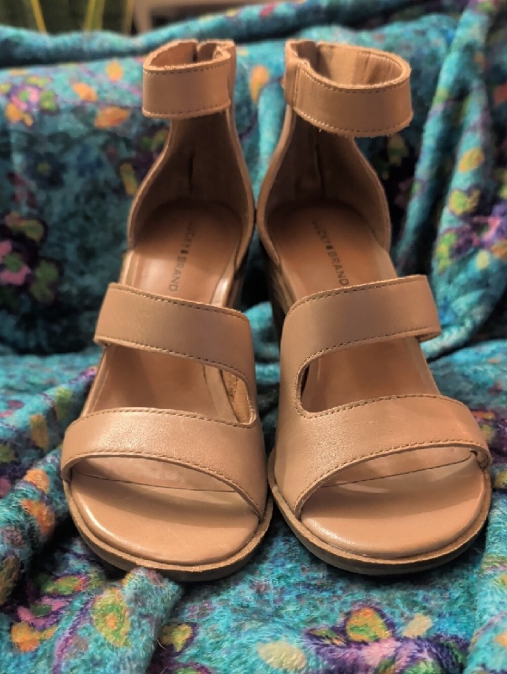 Lucky Brand Tan Leather Strappy Block Heel Sandals, Size 8 - Picture 5 of 8